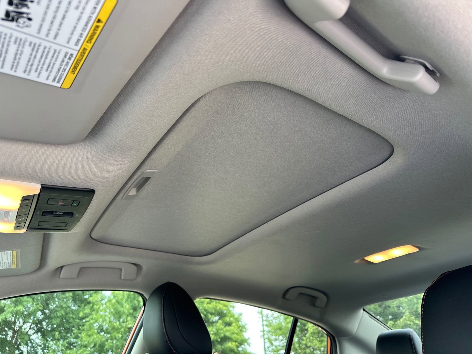 Certified 2025 Nissan Sentra SR w/ SR Premium Package FWD image 31