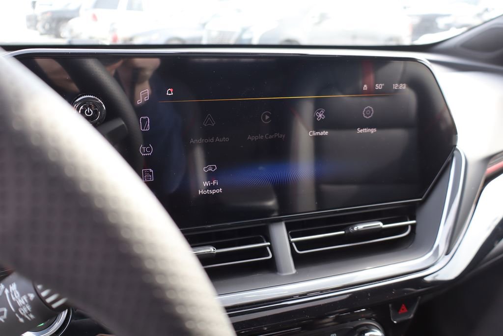 New 2026 Chevrolet Trax RS w/ Sunroof Package image 18