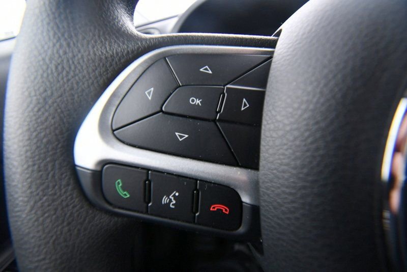 Used 2023 Jeep Renegade Latitude AWD/4WD image 21