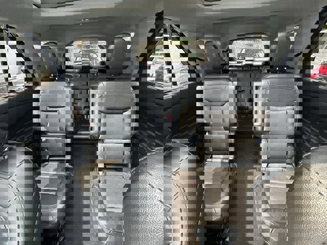 Used 2022 Ford Explorer Limited w/ Equipment Group 301A image 20