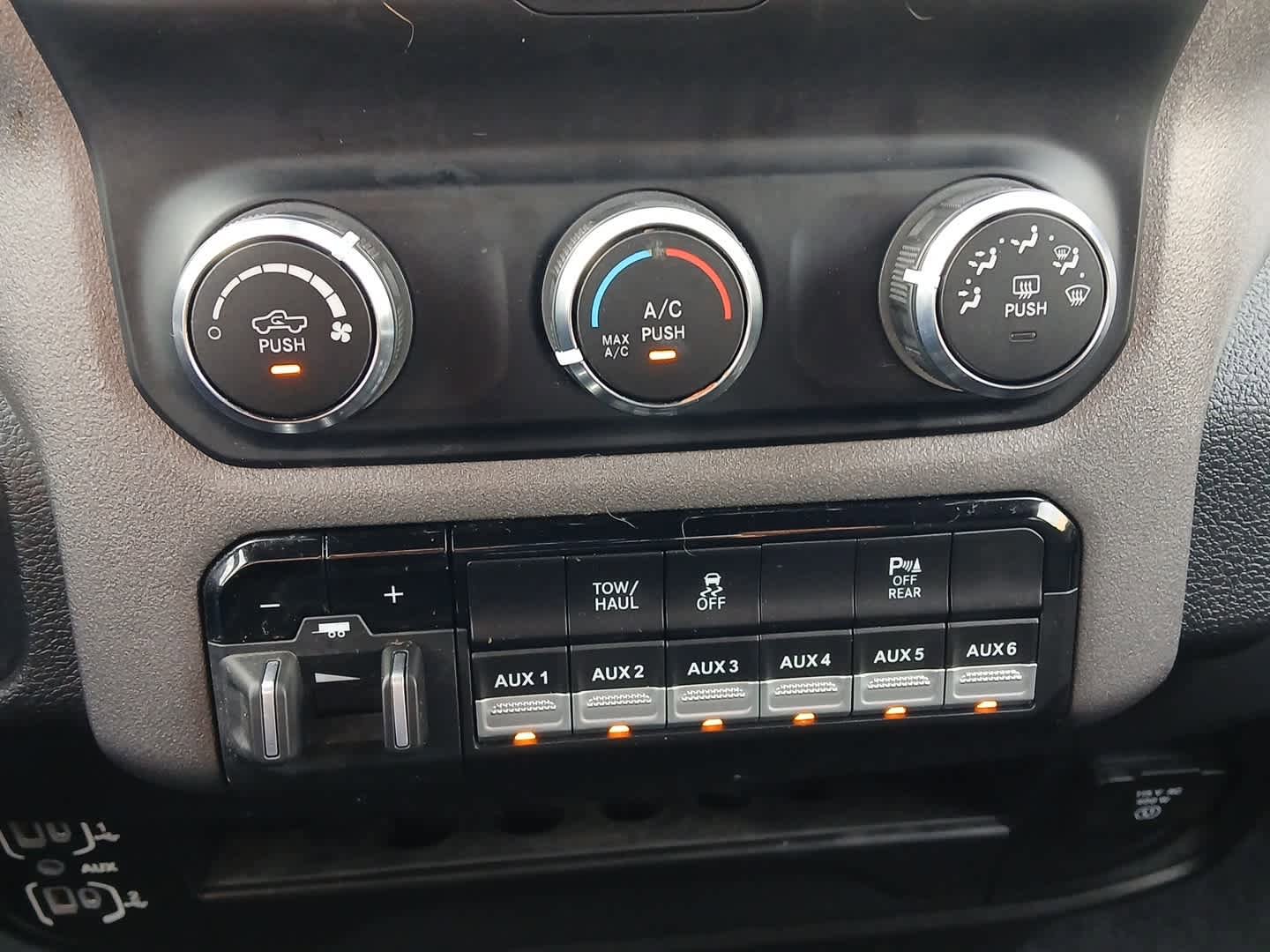 Used 2023 RAM 2500 Tradesman AWD/4WD image 33