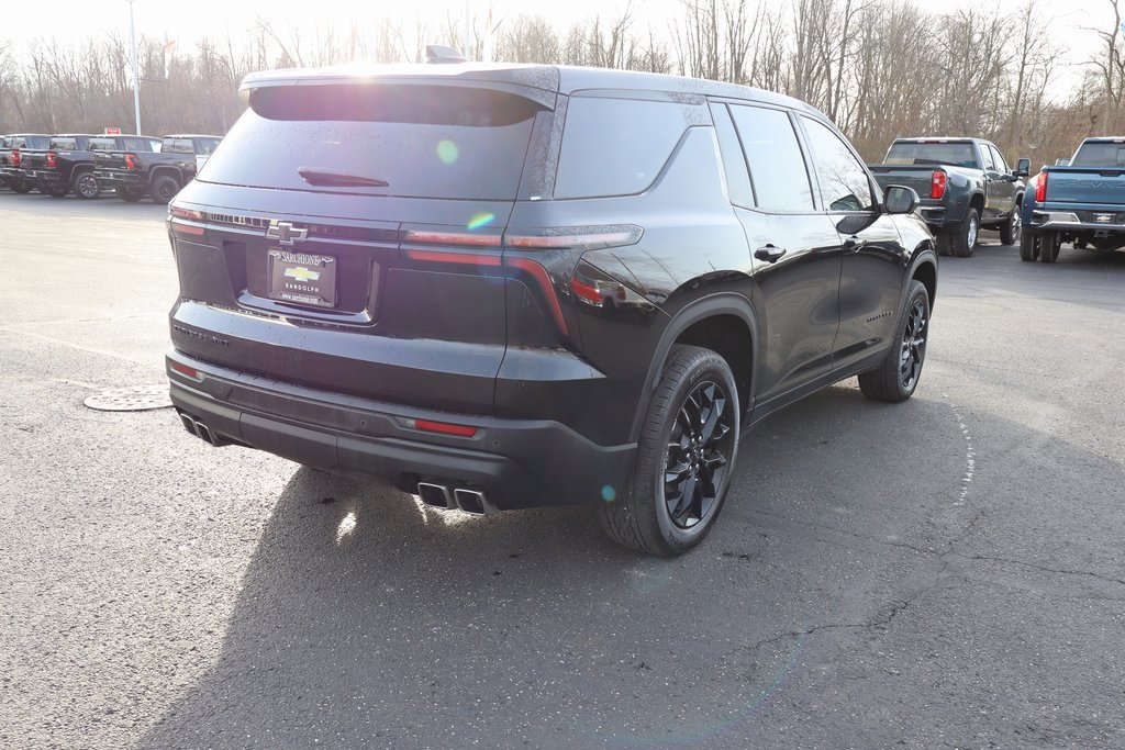 Used 2024 Chevrolet Traverse LS w/ Midnight/Sport Edition image 33