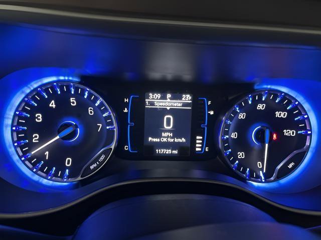 Used 2021 Chrysler Voyager Lxi image 20