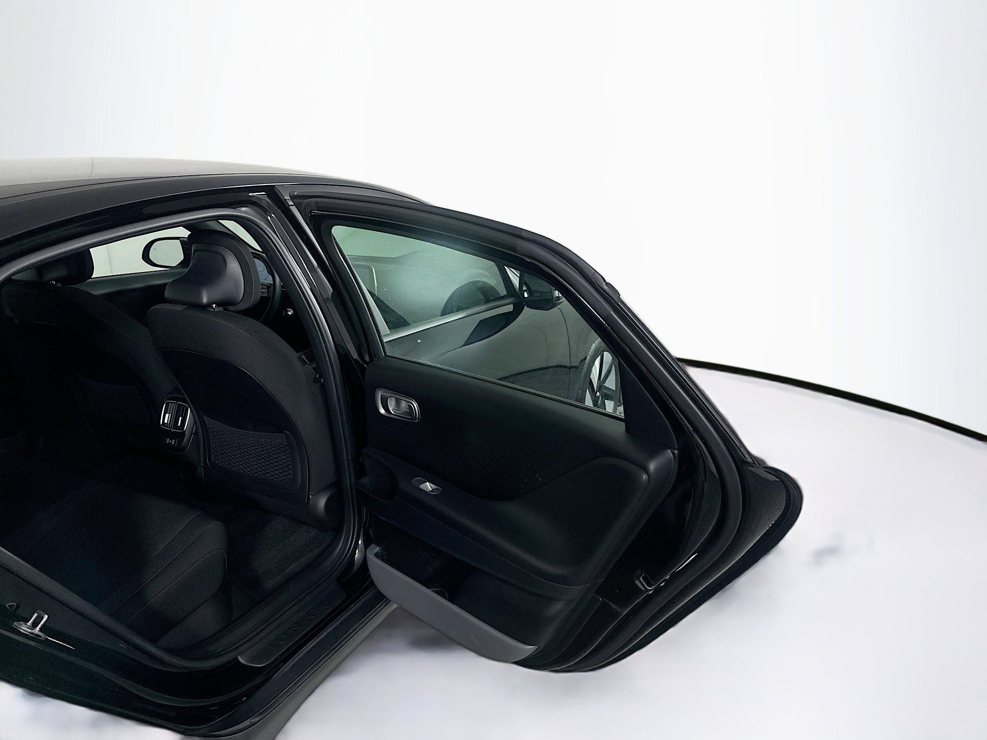 Used 2024 Hyundai Ioniq 6 SE RWD image 30