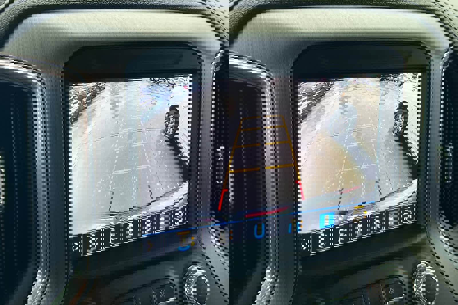 Used 2020 GMC Sierra 3500 Denali w/ Denali Ultimate Package image 22