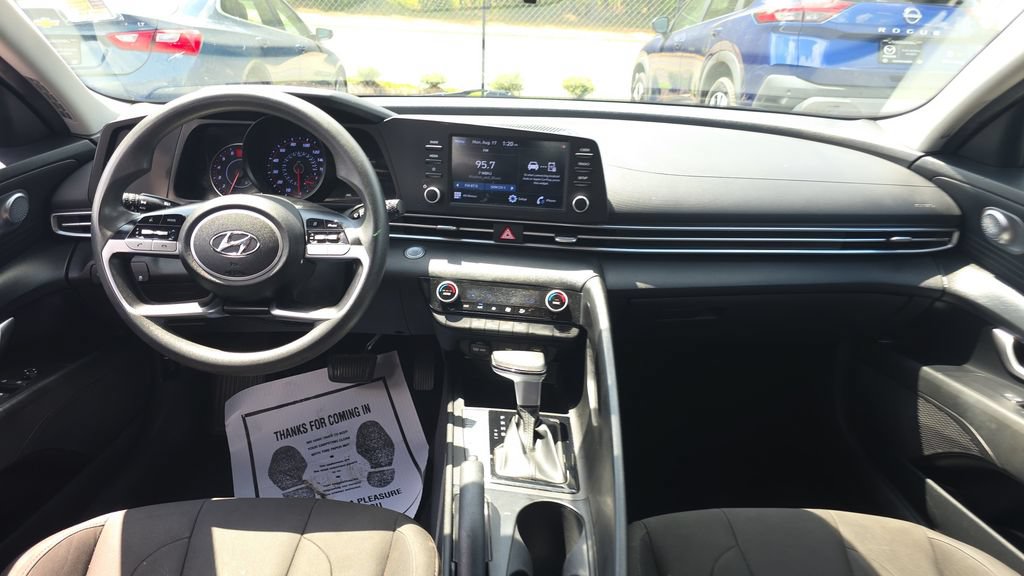 Used 2021 Hyundai Elantra SEL FWD image 24