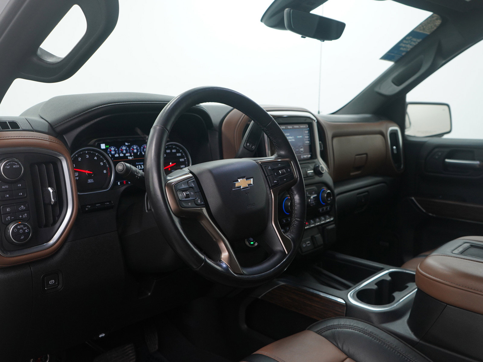 Used 2020 Chevrolet Silverado 1500 High Country image 16