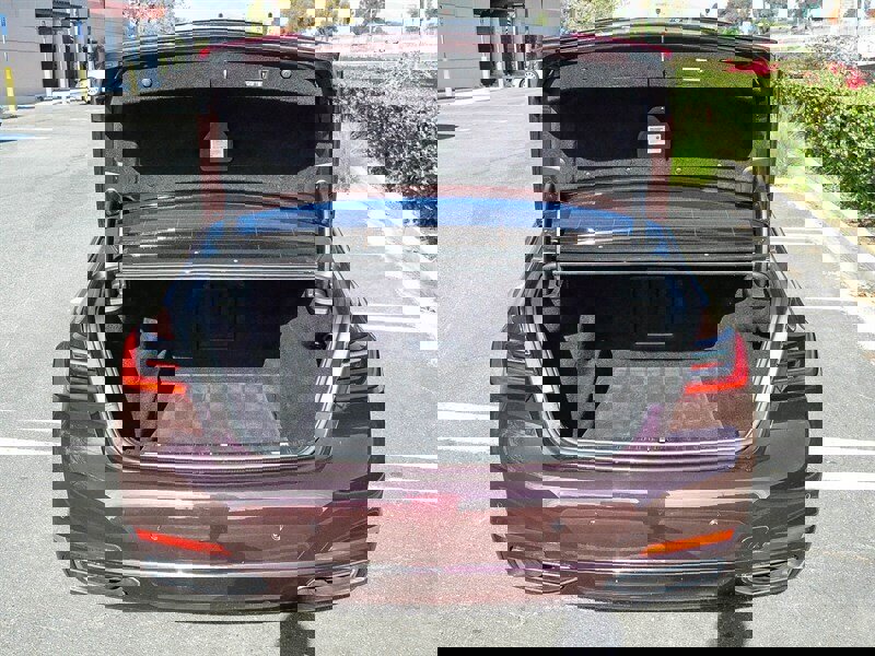 Used 2020 BMW 750i xDrive w/ Executive Package image 53