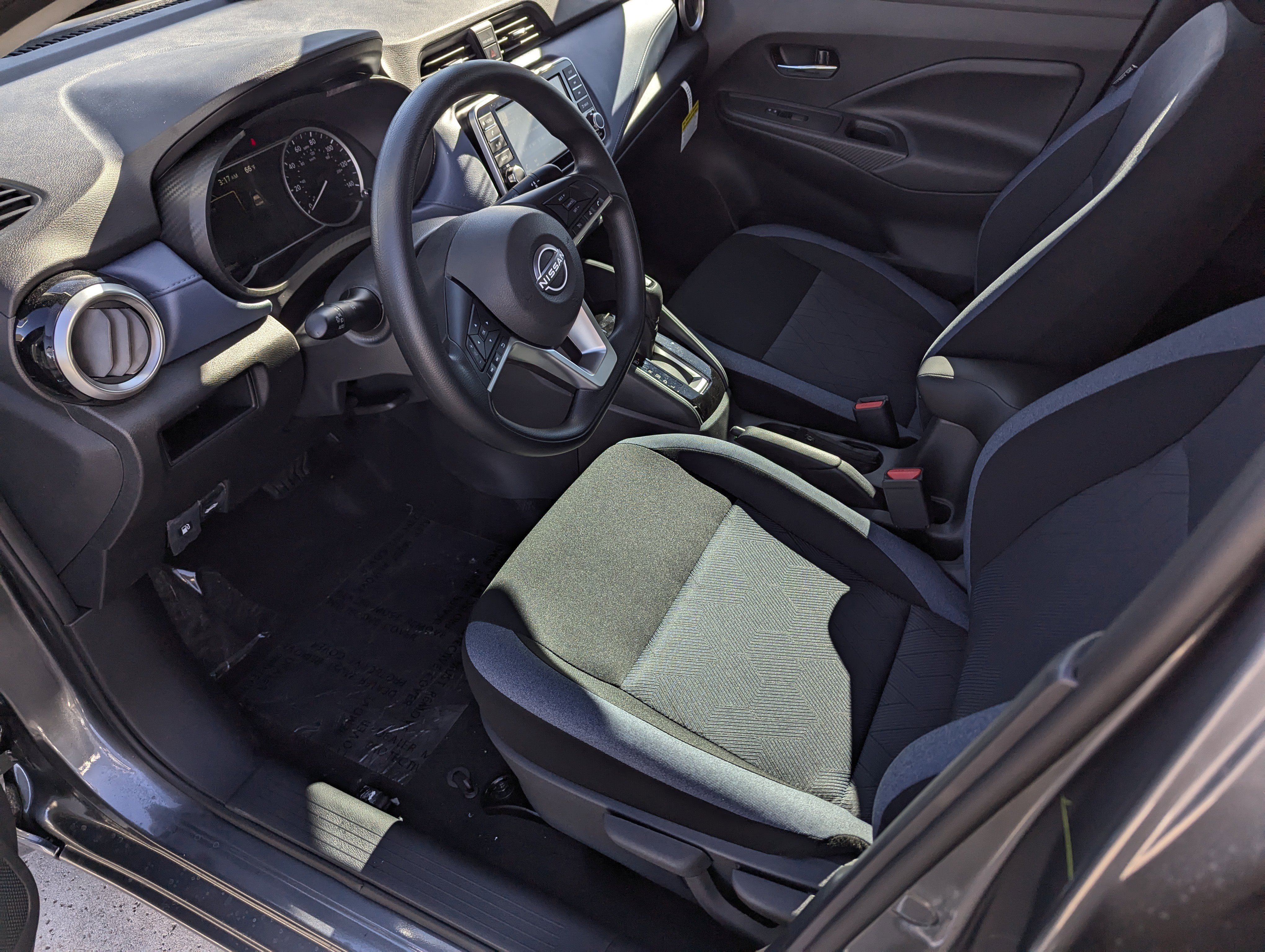 New 2025 Nissan Versa SV image 9