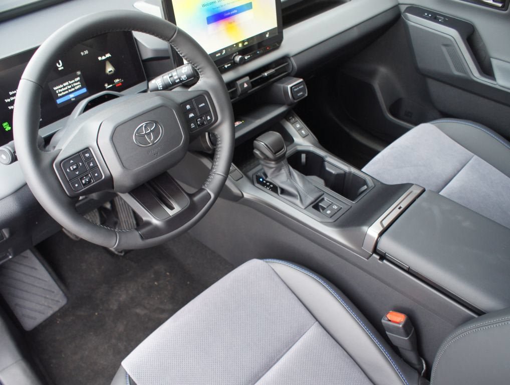 New 2026 Toyota RAV4 XSE AWD/4WD image 13