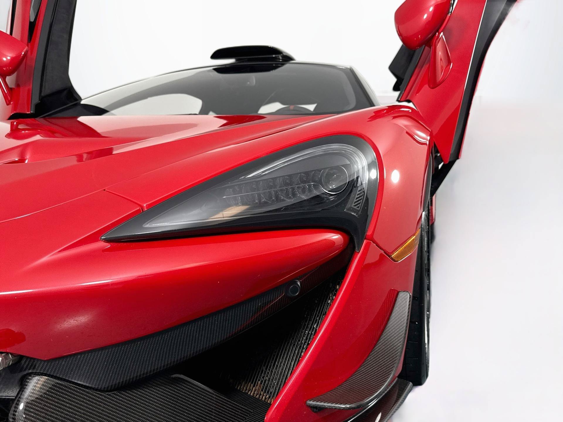 Used 2020 McLaren 620R RWD image 46