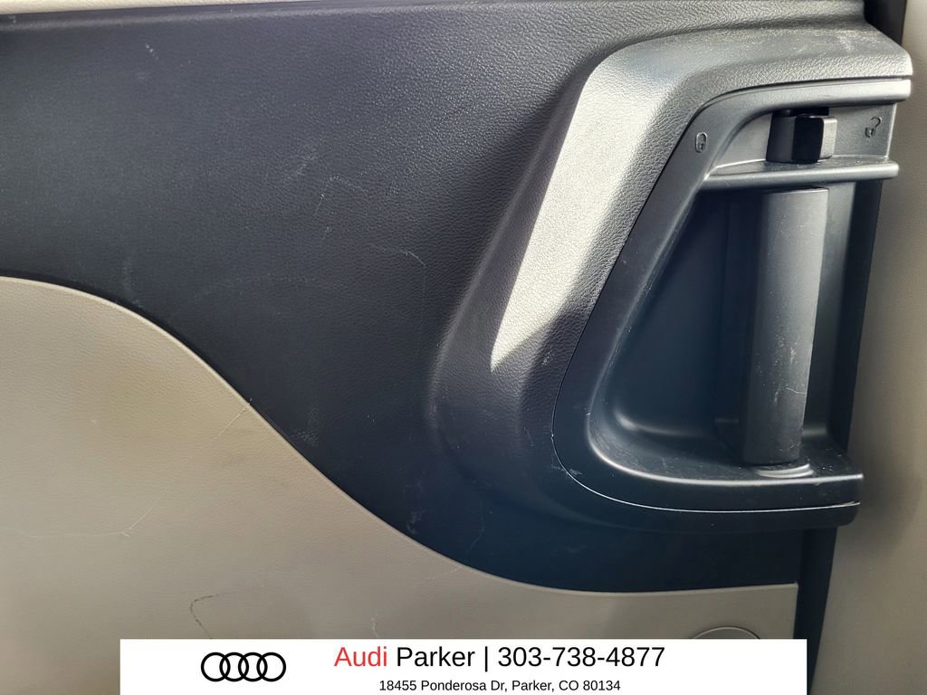 Used 2016 Dodge Grand Caravan SE w/ Quick Order Package 29E SE image 10