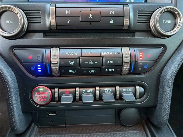 Used 2020 Ford Mustang Shelby GT500 w/ Technology Package image 23