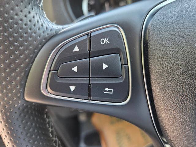Used 2020 Mercedes-Benz Metris Passenger w/ Premium Safety Package image 24