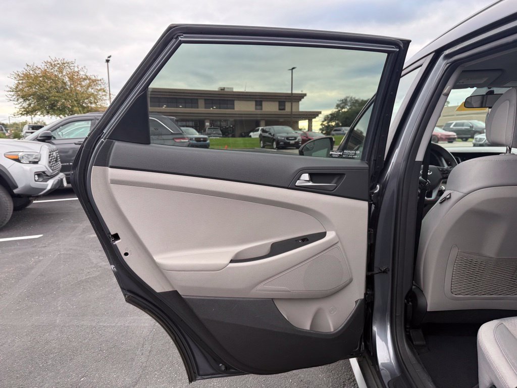 Used 2017 Hyundai Tucson SE w/ SE Popular Package 02 AWD/4WD image 25