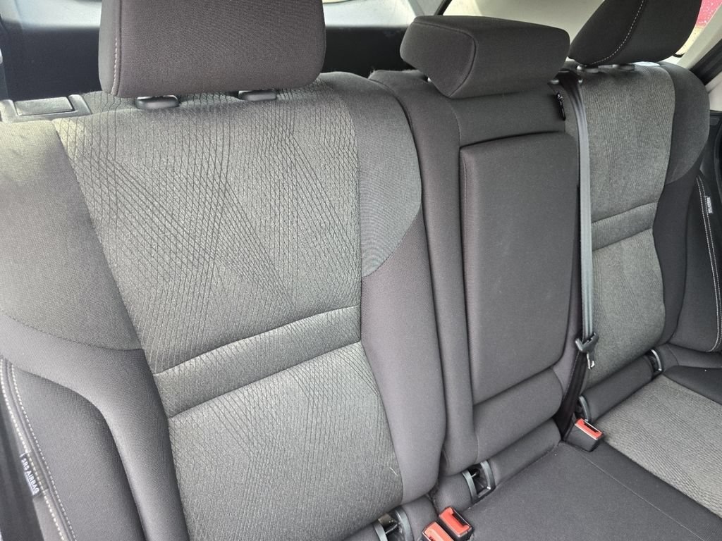 Used 2024 Nissan Rogue SV AWD/4WD image 19