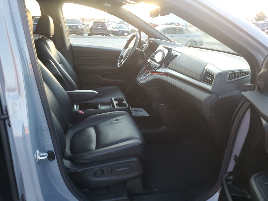 Used 2024 Honda Odyssey Sport image 32