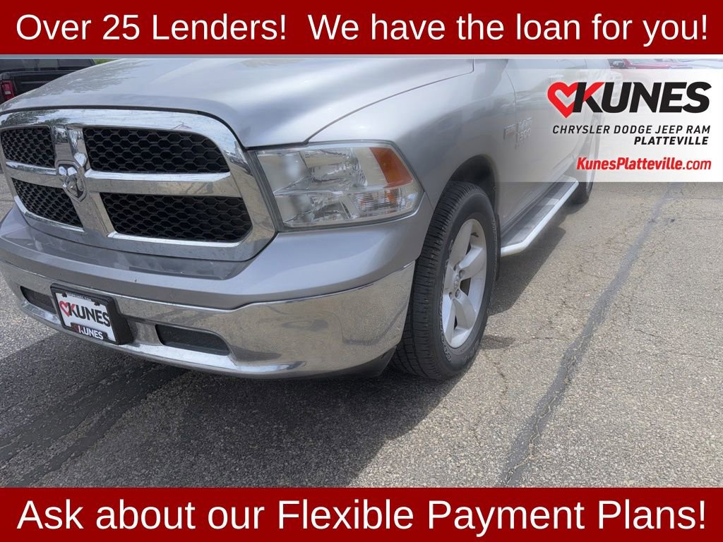 Used 2019 RAM 1500 Classic SLT w/ Luxury Group AWD/4WD image 4