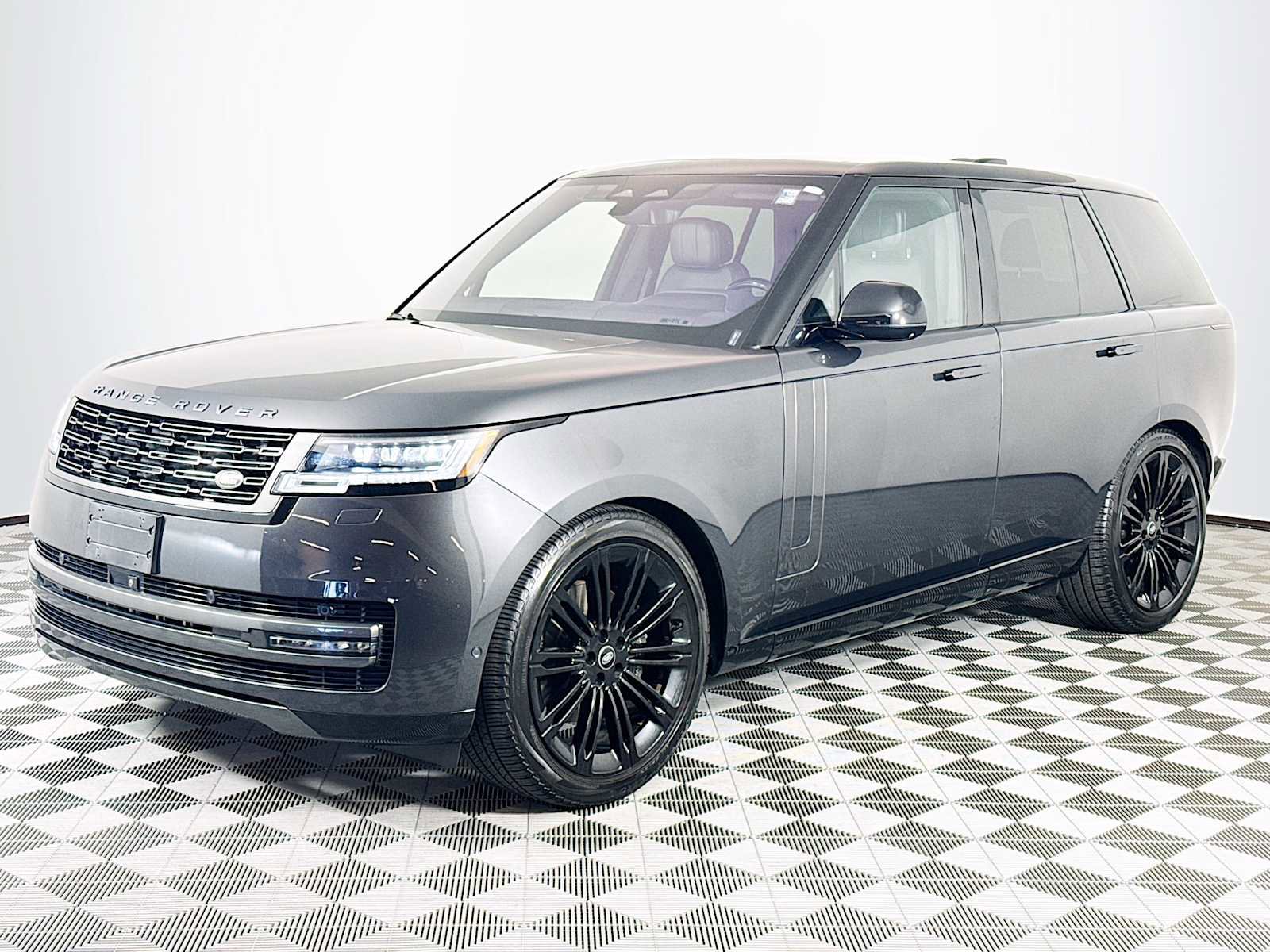 Certified 2023 Land Rover Range Rover SE image 1