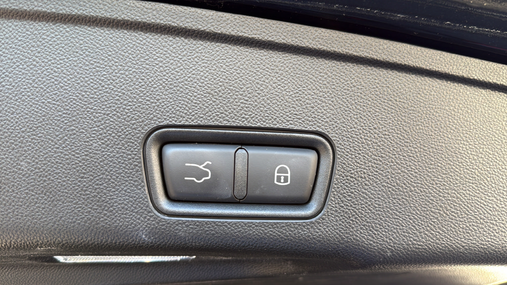 Used 2023 Maserati Grecale GT AWD/4WD image 30