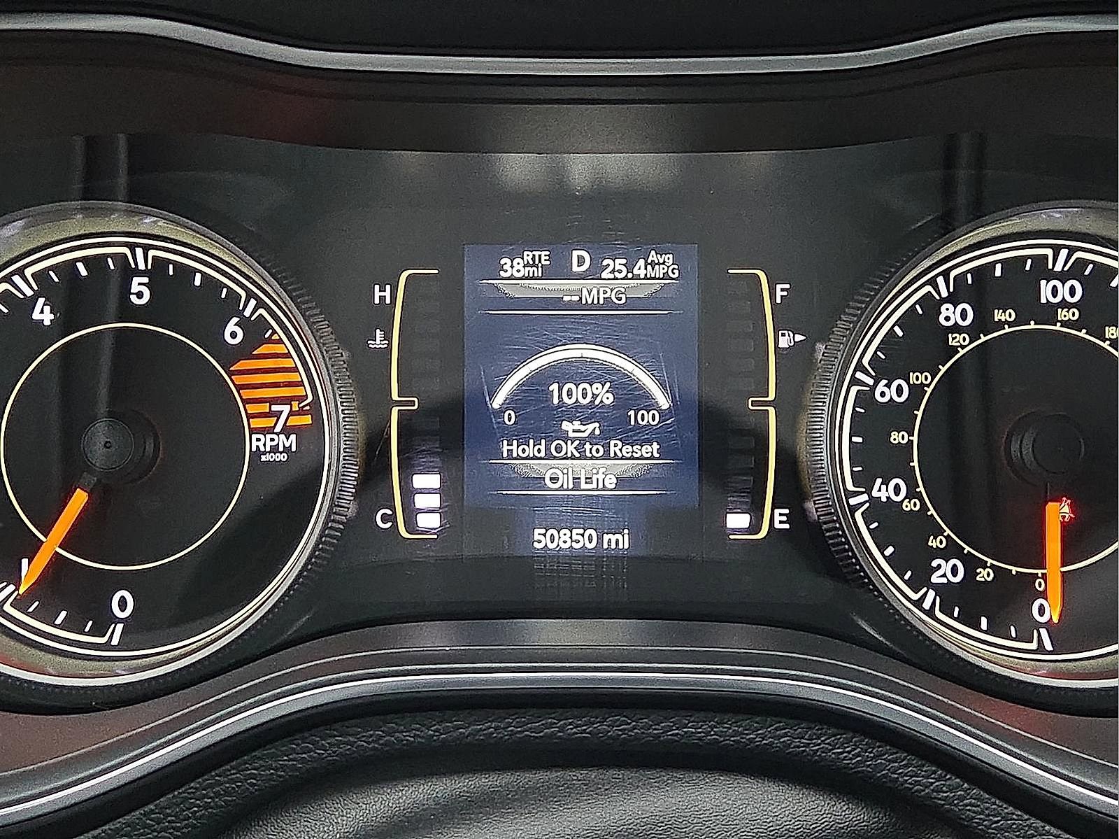 Used 2020 Jeep Cherokee Latitude Plus w/ Cold Weather Group image 23