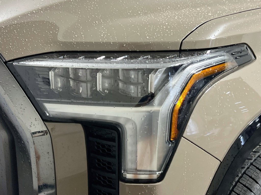 New 2026 Toyota Tundra Platinum w/ TRD Off-Road Package AWD/4WD image 11