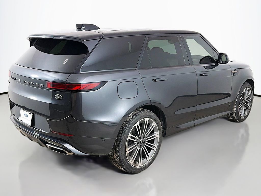 Used 2023 Land Rover Range Rover Sport SE Dynamic image 11