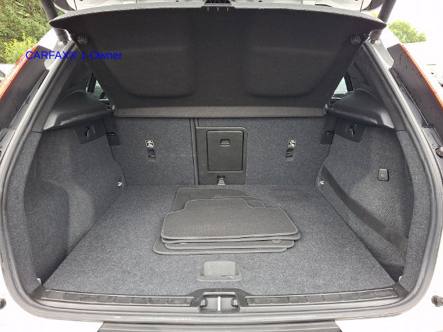Used 2019 Volvo XC40 T5 Momentum AWD/4WD image 29