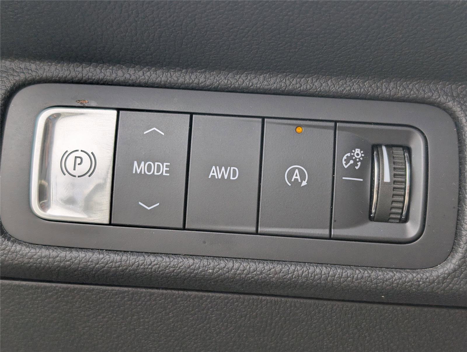 Used 2024 Chevrolet Traverse LT image 28