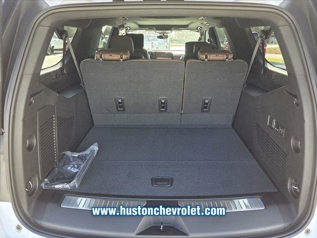 New 2026 Chevrolet Suburban High Country image 24