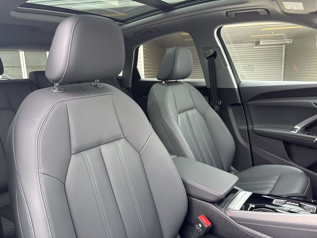 Used 2025 Audi Q5 Premium w/ Convenience Package AWD/4WD image 16