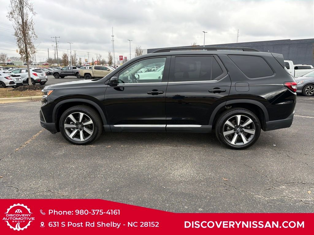 Used 2024 Honda Pilot Touring image 10