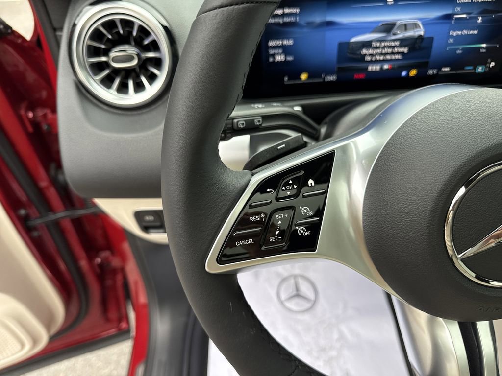 New 2025 Mercedes-Benz GLB 250 image 26