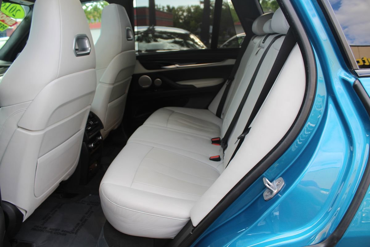 Used 2018 BMW X5 M image 21