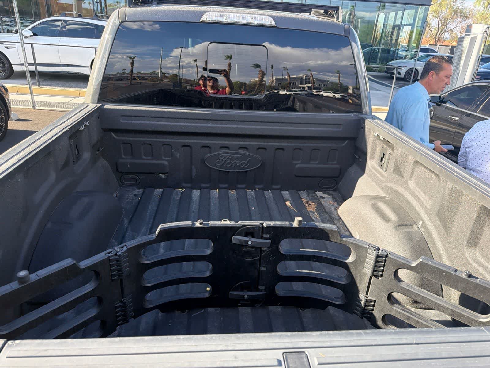 Used 2018 Ford F150 Raptor w/ Equipment Group 802A Luxury AWD/4WD image 14