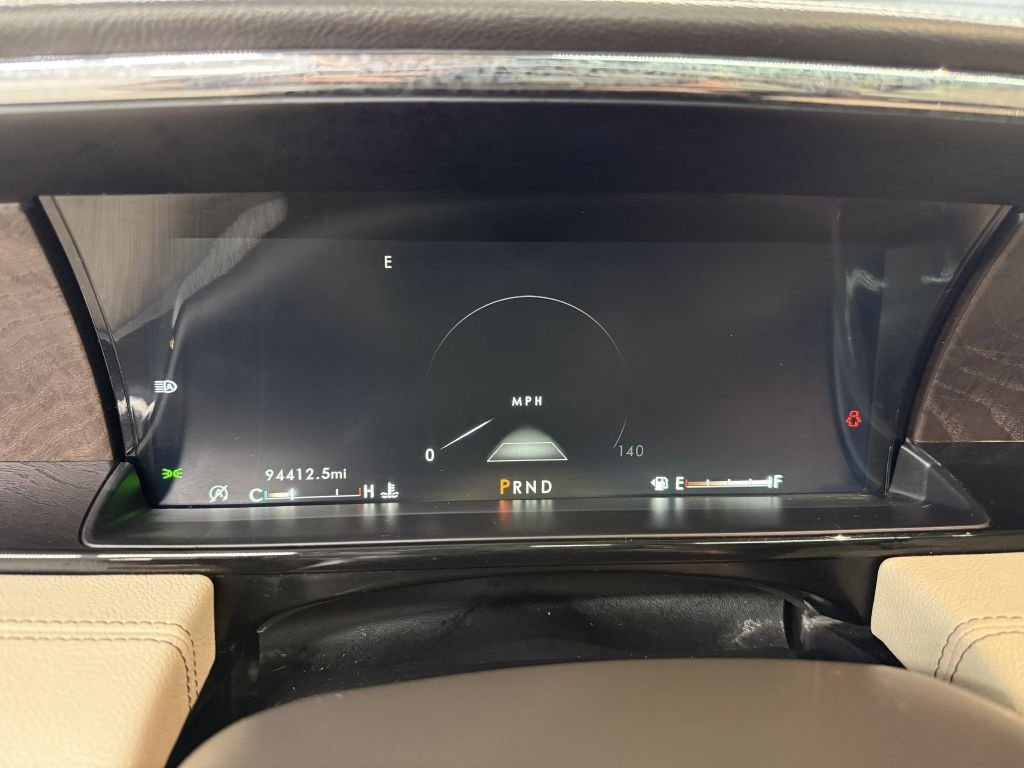 Used 2018 Lincoln Navigator L Reserve w/ Technology Package image 12