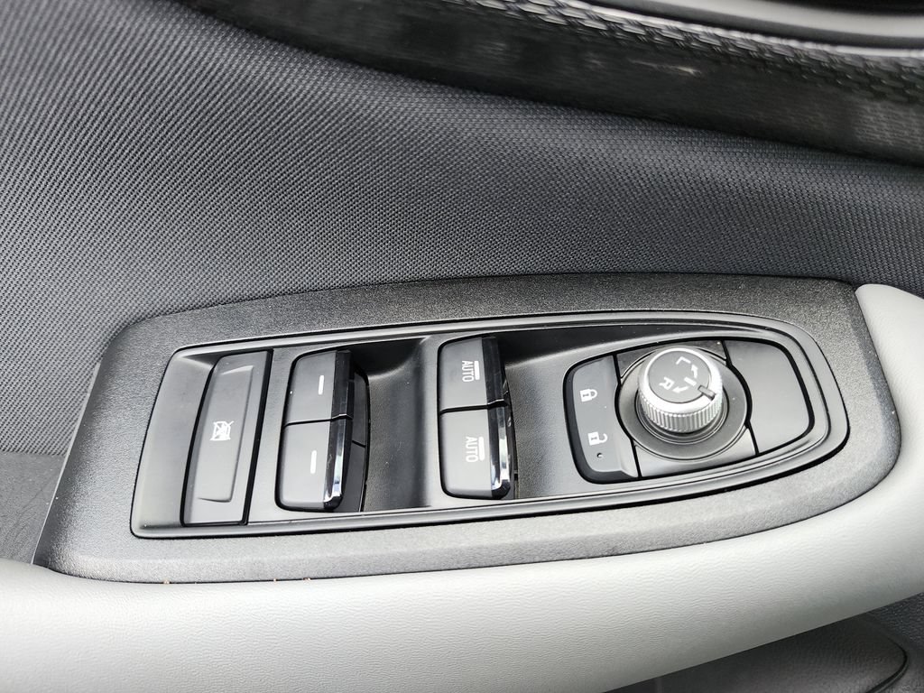 Used 2025 Subaru Outback Premium AWD/4WD image 16