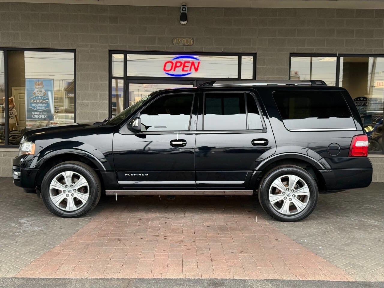 Used 2016 Ford Expedition Platinum image 65
