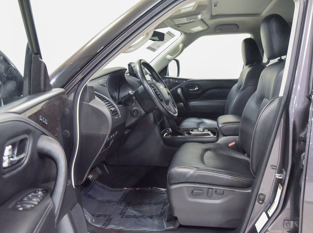 Used 2024 INFINITI QX80 Luxe image 2