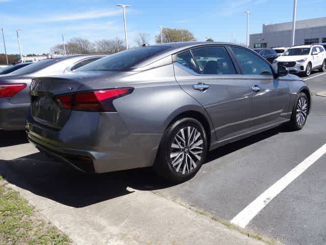 Used 2023 Nissan Altima 2.5 SV image 6