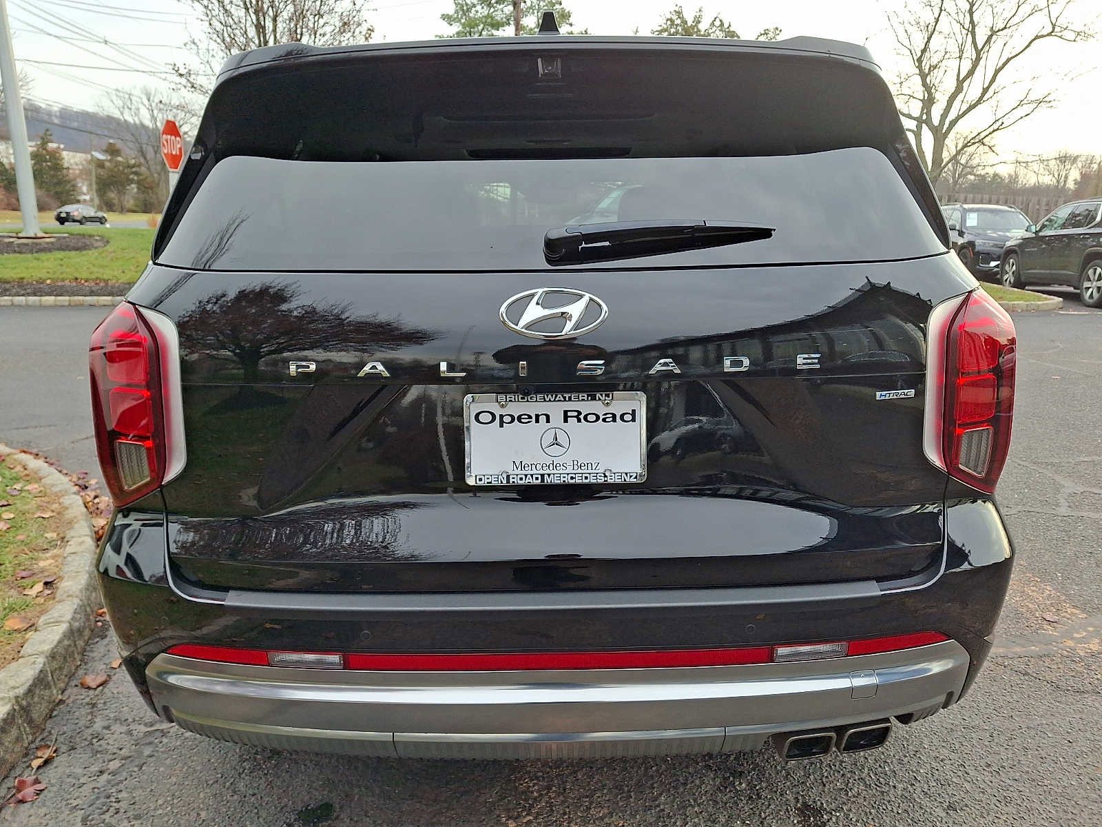 Used 2023 Hyundai Palisade Calligraphy image 5