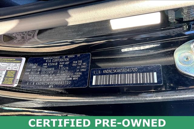 Certified 2025 Kia Carnival EX image 31