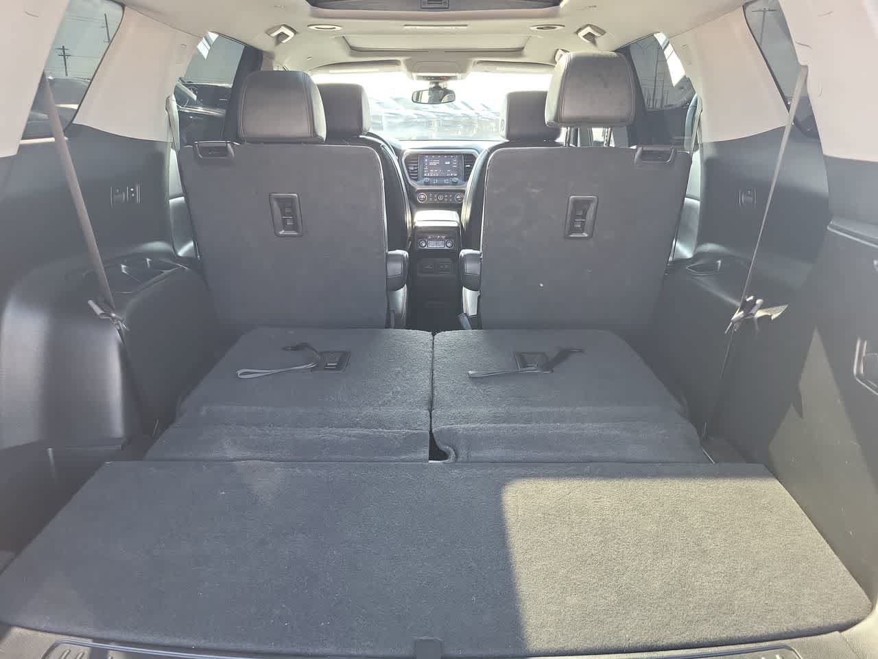 Used 2021 GMC Acadia AT4 w/ Technology Package AWD/4WD image 27