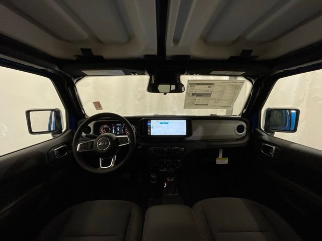 New 2026 Jeep Wrangler Unlimited Sahara w/ Whitecap Package AWD/4WD image 16