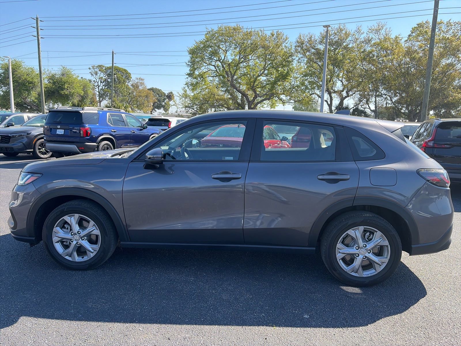 Used 2023 Honda HR-V LX image 4