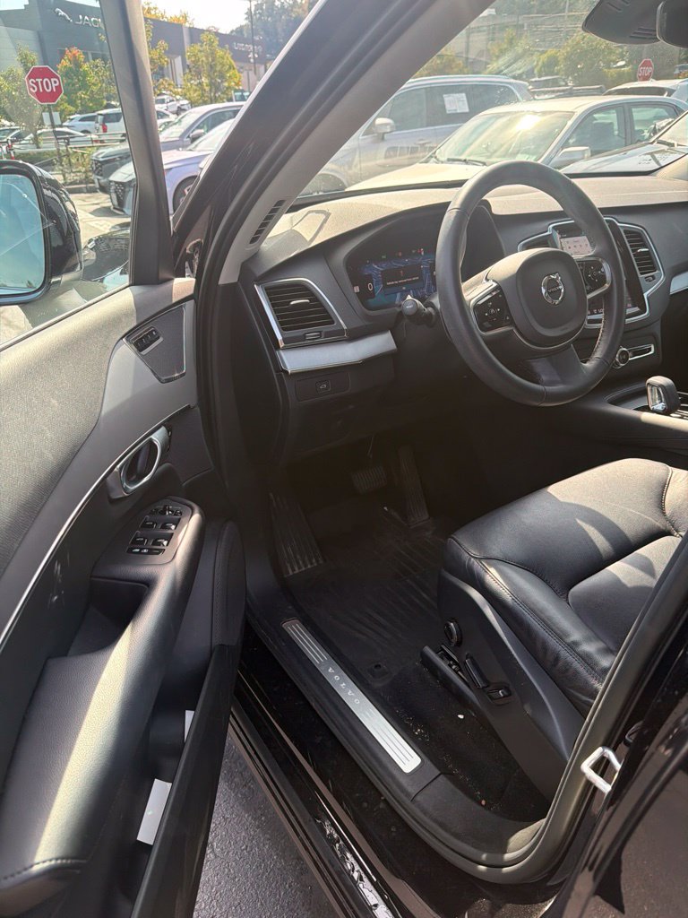 Certified 2023 Volvo XC90 B5 Core w/ Protection Package Premier AWD/4WD image 11