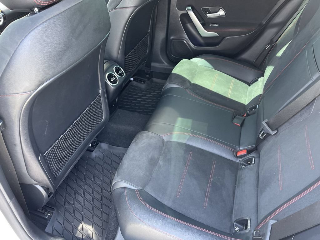 Used 2022 Mercedes-Benz A 220 image 23