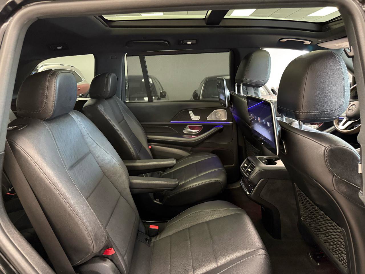 Used 2020 Mercedes-Benz GLS 450 4MATIC w/ Convenience Package image 22