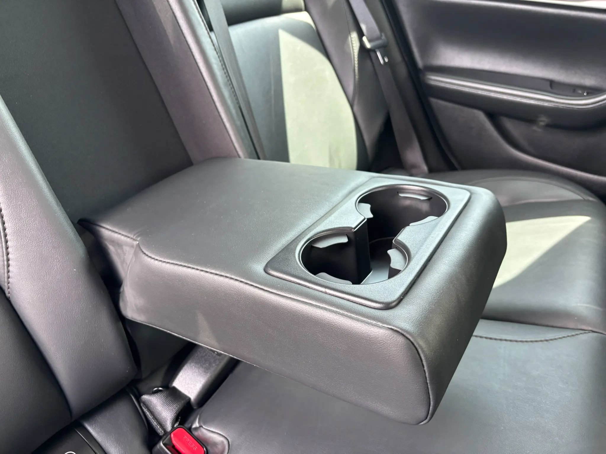 Used 2023 MAZDA MAZDA3 s FWD image 48