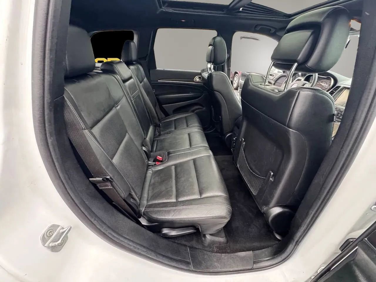 Used 2014 Jeep Grand Cherokee Limited w/ Luxury Group II image 12